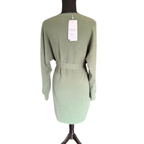 Sage Green Knit Belted Dolman Sleeve Dress Women’s L NWT - Picture 3 of 5